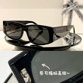 Picture of Balenciga Sunglasses _SKUfw53058720fw